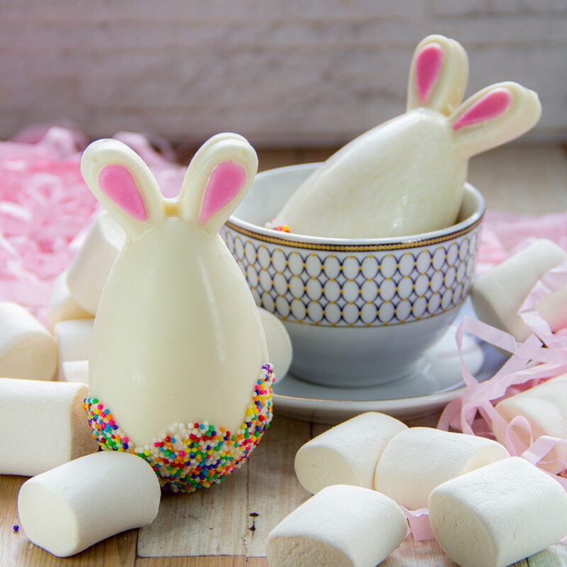 BWB Molde Pascua Huevo con orejas 100Gr  (3 capas)